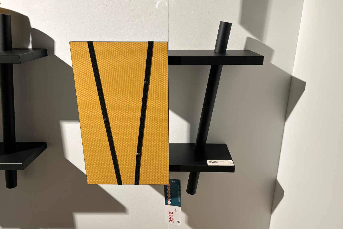 ETAGERE PEPS LAMBRIS JAUNE expo